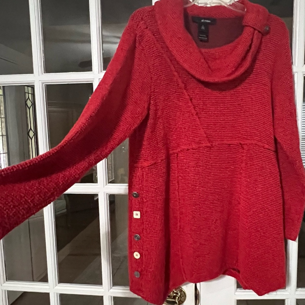 Ali Miles brand, red tunic sweater, size L.